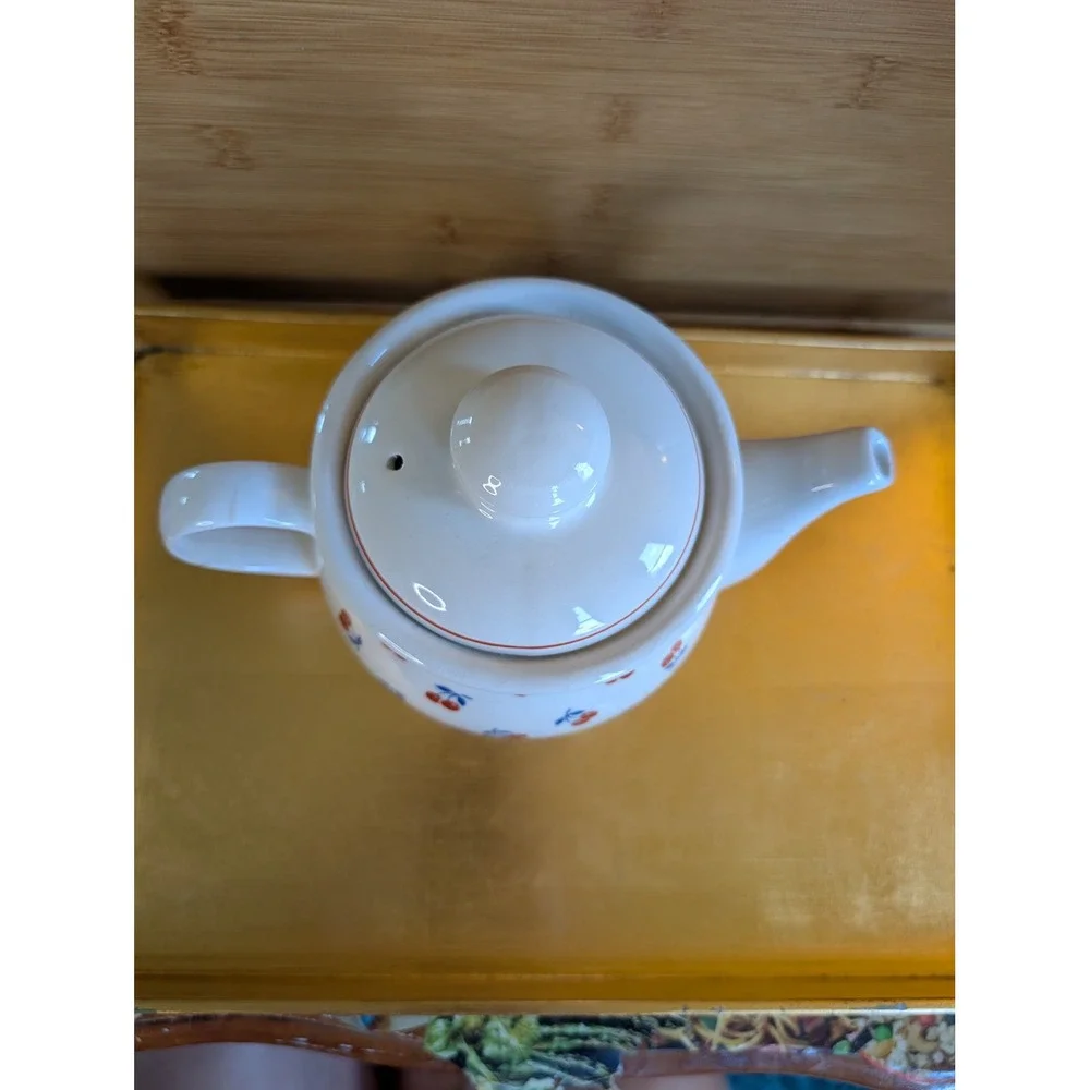 Sadler England Teapot Cherries Pattern Vintage White Ceramic Tea Pot Made in UK